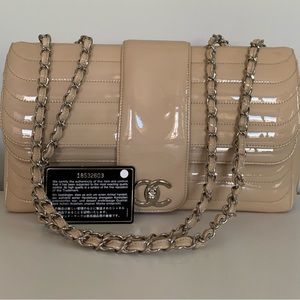 Chanel single flap nude/beige classic bag